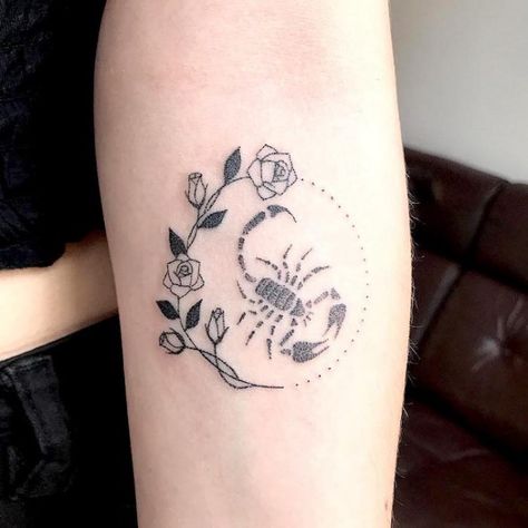 Scorpio Sign Tattoos, Scorpio Tattoos, Scorpio Zodiac Tattoos, Horoscope Tattoos, Scorpio Tattoo, Girls With Sleeve Tattoos, Palm Tattoos, Scorpion Tattoo, Floral Tattoo Sleeve