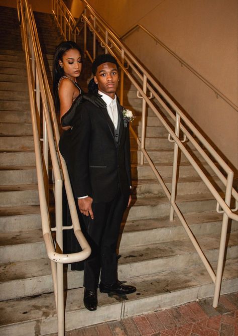 Prom Pictures Stairs, Prom Pictures On Stairs, Prom Poses Black Couples, Black Tux Prom, Prom Pictures Black, Black Prom Couple, Prom Couples Black People, Black Couple Prom, Prom Black Couples