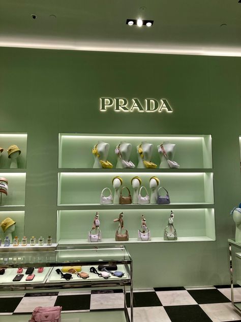 Prada Store Interior, Prada Store, Showroom Inspiration, Drawing Furniture, Fashion Showroom, Clothing Store Interior, Retail Store Display, Store Design Boutique, Store Interiors