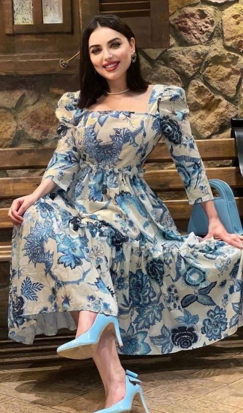 Maxi Design, Outfits For Fall, Fancy Frocks, Outfit Autumn, Fancy Gowns, Chic Maxi Dresses, Outfit Halloween, Indian Gowns Dresses, Trendy Dress Outfits