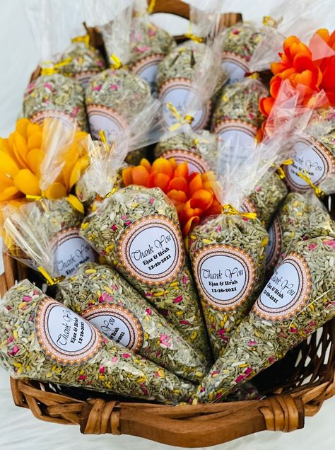 Buy Desi Wedding Favors / Sonf Cones / Fennel Cones / Mehndi Favors set of 10 Online in India - Etsy Nikah Favours Ideas, Backyard Mendhi Decor, Engagement Return Gift Ideas, Indian Wedding Food Ideas, Mehndi Favours, Cone Packaging, Dholki Ideas, Mehndi Favors, Indian Wedding Food