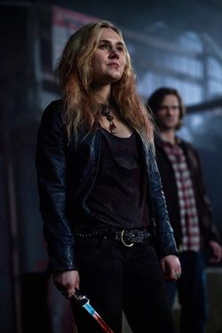 Meg Meg Supernatural, Meg Masters, Supernatural Photos, Rachel Miner, Devon Sawa, Supernatural Series, Supernatural Episodes, Maggie Q, Mark Sheppard