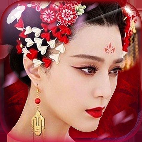 How to Do a Traditional Chinese Makeup (Wu Meiniang) Traditional Chinese Makeup, Asian Makeup Looks, Empress Of China, Red Eyeliner, Chinese Makeup, Simple Eyeliner, Best Beauty Tips, Asian Makeup, Traditional Chinese