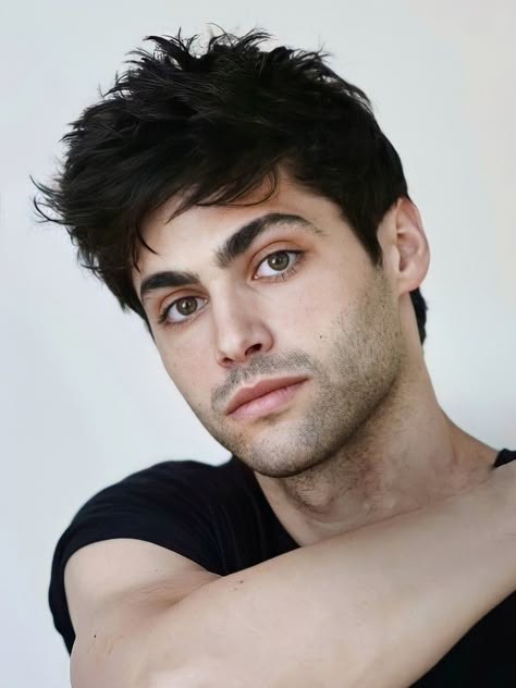 Matthew Daddario Photoshoot, Matthew Daddario Aesthetic, Azriel Aesthetic, Matthew Daddario Shadowhunters, Matt Daddario, Margaret Qualley, Love Of Life, Acotar Series, Matthew Daddario