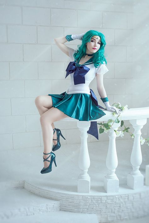 Sailor Neptune Cosplay, Sailor Moon Costume, Moon Costume, Powerpuff Girls Characters, Moon Cosplay, Minako Aino, Sailor Moon Cosplay, Sailor Neptune, Amazing Cosplay