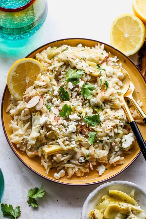 Easy Lemon Artichoke Orzo Salad - Dishing Out Health Artichoke Orzo, Dishing Out Health, Lemon Pepper Shrimp, Lemon Orzo Salad, Artichoke Salad, Greek Chickpeas, Lemon Orzo, Sweet Potato Kale, Orzo Pasta Salad