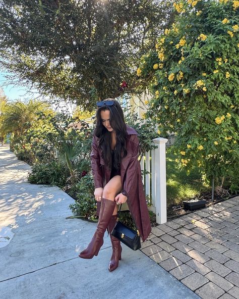 Just me, my tripod, and my little burgundy boots against the world 🖤 #winteroutfit #fallfashion #winter2024 #pinterestinspired #winterfashion #prefall #falloutfit #fall2024fashion burgundy outfit, burgundy trenchcoat outfit #wintertrends #winterstyle #fashionfinder #winteraesthetic #falltrends winter 2024 fashion trends, winter fashion 2024 #winterfashiontrends #winter2025 #fashionstyle Outfit With Burgundy Boots, Burgundy Knee High Boots Outfit, Burgundy Heels Outfit, Burgundy Boots Outfit, High Boots Outfit Winter, Burgundy Knee High Boots, Winter 2024 Fashion Trends, Trenchcoat Outfit, Winter 2024 Fashion