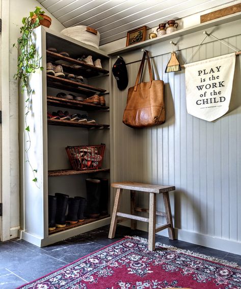 Mudroom Addition, Foyer Paint, Small Mudroom Ideas, Wall Bench, Entryway Closet, Mudroom Ideas, Cottagecore Home, Mudroom Entryway, Mudroom Laundry Room