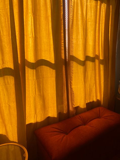 Yellow Boho Curtains, Orange Curtains Aesthetic, Yellow Curtains Aesthetic, Retro Curtains Bedroom, Curtains Aesthetic Bedroom, 60s Curtains, 70s Bedrooms, 1970s Curtains, Orange Curtains Bedroom