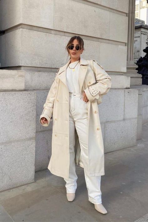 White Trench Coat Outfit, Cream Sweater Outfit, Ellie Beatrice Joslin, Fall Fashion Colors, Neutral Fall Outfits, White Trench Coat, Cream Outfits, Trench Coat Outfit, Stylish Fall Outfits