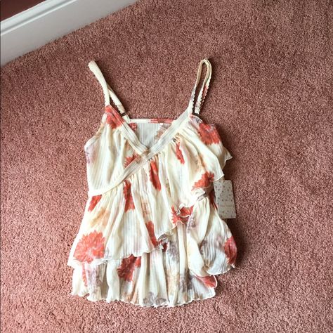 Free People Tank Size Small Never Worn Purchased From Macys Free People Tank, Hacks Clothes, Concert Outfits, Fashion Hacks, Fashion Hacks Clothes, Pic Ideas, Concert Outfit, Free People Tops, Outfit Inspirations