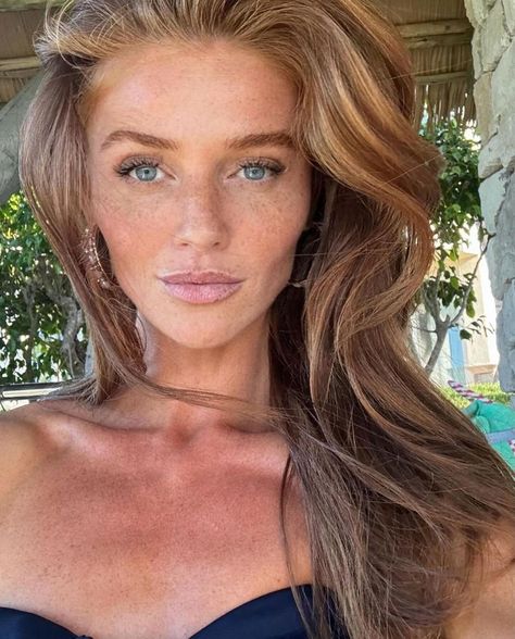 Sunkissed ☀️

Hair by @moizalladina using our Mousse au Lotus Volumatrice  Alcohol-Free Volumizing Styling Mousse and Éclat Naturel Styling Cream Frizzy Hair Men, Sunkissed Hair, Cintia Dicker, Natural Hair Care Products, Dream Instagram, I Love Redheads, Leonor Greyl, Volume Curls, Best Natural Hair Products