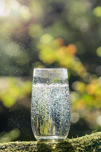 Mineral Water Aesthetic, Glass Of Water Aesthetic, Benefits Of Drinking Water, Big Jar, Natural Mineral Water, Kangen Water, Hydrogen Water, Water Aesthetic, Water Background