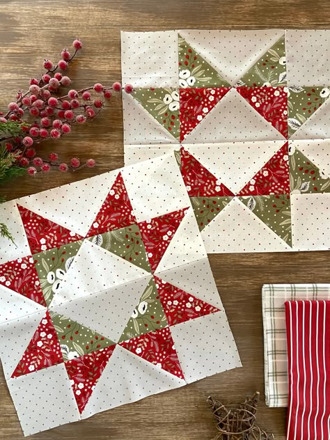 Banded Stars: Christmas Blocks Easy Christmas Quilt Patterns, Christmas Table Runners Patterns, Easy Christmas Quilt, Quilt Patterns For Beginners, Christmas Table Runner Pattern, Christmas Quilting Projects, Quilted Table Runners Christmas, Christmas Quilt Blocks, Christmas Tree Quilt