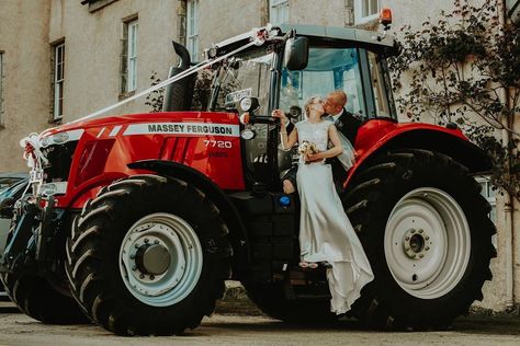 Hands up if your wedding car was a Massey Ferguson Tractor? Just Kate &.Nick then! Awesome!⠀ We are often asked what is our favourite sort… Wedding Tractor, John Deere Wedding, Tractor Photography, Tractor Wedding, Ferguson Tractor, Western Sunflower, Young Farmers, British Wedding, Wedding Picture Poses