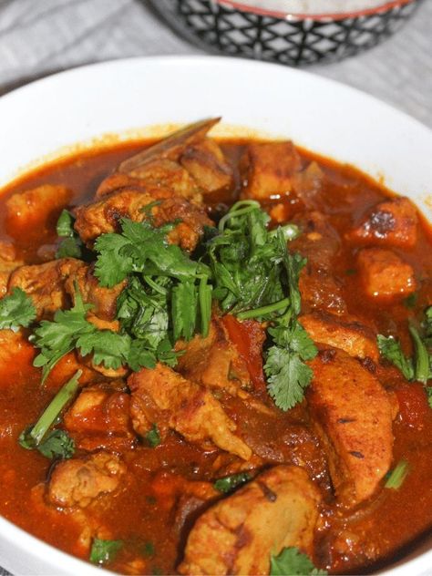 Easy Pork Curry Without Coconut Milk Curry Pork Recipes, Nepali Curry, Pork Curry Recipes, Curry Without Coconut Milk, Potato Cauliflower Curry, Curry Pork, Pork Curry, Chinese Pork, Curry Recipes Indian