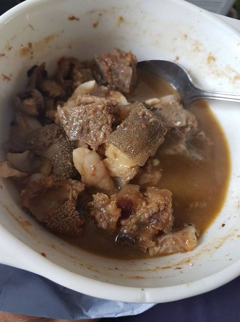 Pepper Soup Nigerian, Nigeria Celebrities, Food Tracker App, Congolese Food, Protien Diet, All Nigerian Recipes, Nigerian Foods, Food Snap, Nigerian Recipes