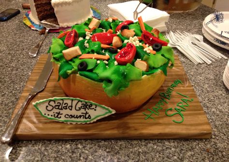 Salad Cake Design, Birthday Cake Plant Design, Salad Cake, Birthday Cake Meme Funny, Cake Decorating Designs, Cool Birthday Cakes, Cake Recipes, Cake Decorating, Birthday Cake