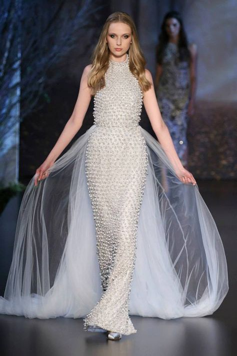 Ralph Russo Couture, Tamara Ralph, Julien Fournié, Ralph Russo, Ralph And Russo, White Gown, Fashion Friday, Fashion Runway, Mode Vintage