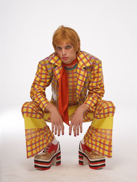 Camp Fashion Aesthetic Men, 80s Glam Fashion Men, Glam Rock Makeup 70s Men, Men Colorful Fashion, 80s Glam Rock Fashion Men, Glam Rock Men, 70s Clothing Men, Glam Rock Style Men, Campy Fashion Men