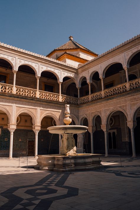 The Gem of Andalusian Architecture: Casa de Pilatos, Seville Summer Desktop Backgrounds, Andalusian Architecture, Italian Statues, Moorish Architecture, Gothic Elements, Dark Tile, Spain Travel Guide, Small Courtyards, Andalusia Spain