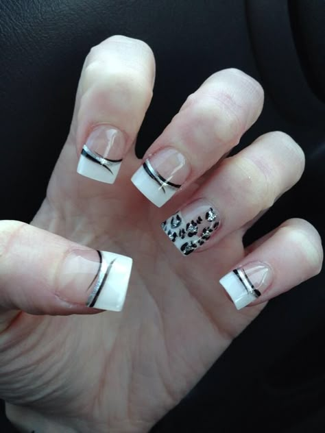 White French tips with silver leopard print and black stripes White French Tips Nails, Nails Matte White, French Tips Ideas, Trendy Nails Matte, Mcbling Nails, French Tips Nails, White French Tips, Punk Nails, Tips Nails