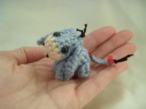 Disney Eeyore, Disney Purse, Micro Crochet, Cat Amigurumi, Mini Crochet, Crochet Design, Mini Things, Amigurumi Free, Pattern Free