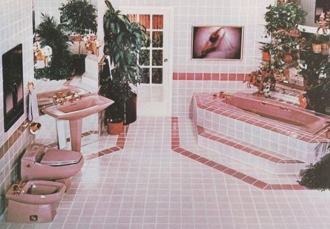 PRACTICALLY PERFECT IN EVERY WAY - gold taps, plants and a step up pink bath, overlooked by an 80s ballerina. (The International Collection… Bathroom 80s, 1980s Bathroom, Retro Homes, 1980s Decor, 90s Interior, 80s Interior Design, Bathroom Pink, Practically Perfect In Every Way, 80s Interior