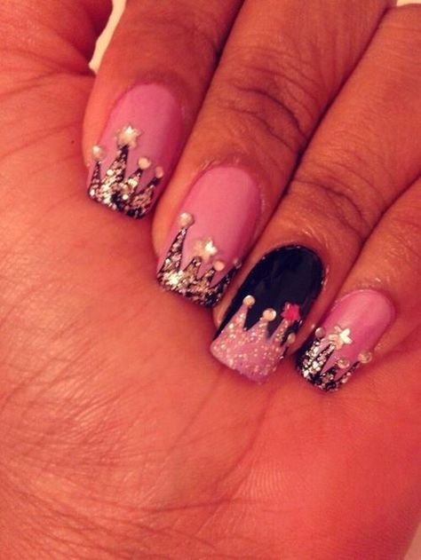 crown nail design Crown Nails, Nail Diamond, Disney Nail, Awesome Nails, Her Nails, Nails For Kids, Halloween Nail Designs, Get Nails, Design Nail