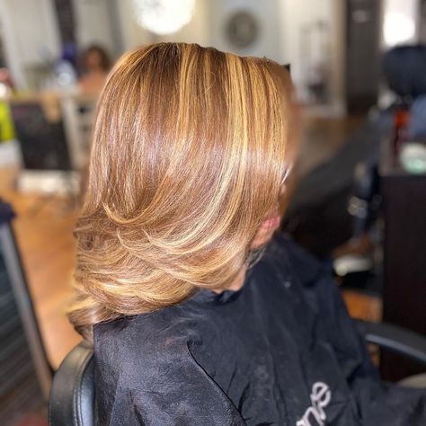 Honey Brown Hair With Highlights Caramel, Silk Press Natural Hair Color, Blond And Brown Highlights, Blonde Silk Press Natural Hair, Honey Blonde Silk Press, Honey Blonde Hair On Black Women Natural, Blonde Highlights Natural Hair, Honey Blonde With Highlights, Honey Blonde Hair With Highlights