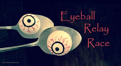 Halloween Eyeball Relay Race. Children must carefully balance eyeball ping pong balls as they race around obstacles like witches, tombstones or ghosts with out losing the eyeball. Diy Halloween Party Games, Homeschool Halloween, Diy Halloween Party, Halloween Party Activities, Fun Halloween Party Games, Halloween School Treats, Fun Halloween Games, Halloween Class Party, Halloween Bingo