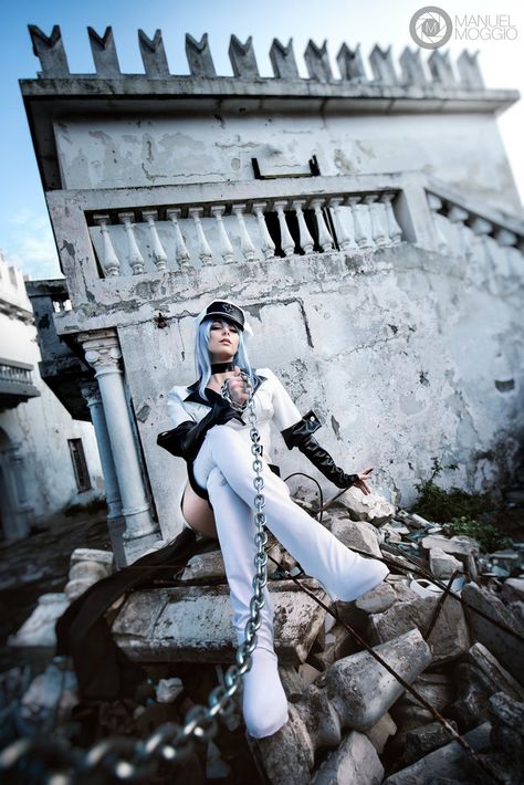 ESDEATH by YurikoTiger Esdeath Cosplay, Chun Li Cosplay, Miku Cosplay, Cosplay Boots, Akame Ga, Super Long Hair, Strong Female, Amazing Cosplay, Best Cosplay