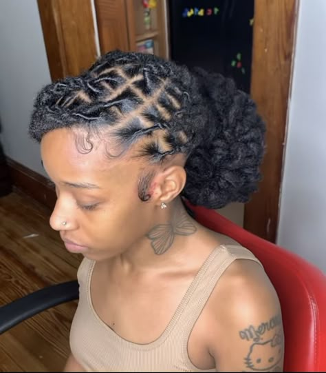 Top Knot Bun With Locs, Loc Styles For Graduation, Lox Hairstyles For Women, Loc Low Bun Styles, Low Bun Loc Styles, Loc Styles For Prom, Barrel Locs, Moms Hairstyles, Dreads Men