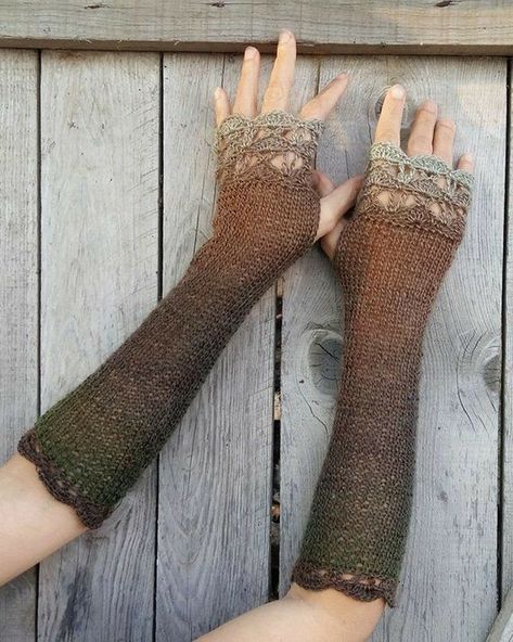 Easy Crochet Fingerless Gloves, Fingerless Gloves Tutorial, Gloves Tutorial, Forest Cottagecore, Long Fingerless Gloves, Green Gloves, Knitted Patterns, Mode Hippie, Oak Forest