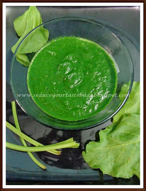 How To Make A Vibrant Green Spinach Puree - Seduce Your Tastebuds... Spinach Puree, Spinach Recipes Healthy, Homemade Sauce Recipes, Spinach Recipes, Pureed Food Recipes, Homemade Sauce, Healthy Appetizers, Healthy Side Dishes, Vibrant Green