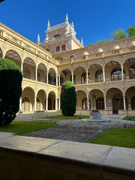 📍university of murcia, spain 🇪🇸 Spain University, Spain Murcia, Spain Architecture, Murcia Spain, Uni Life, Spain, University, Architecture, Murcia