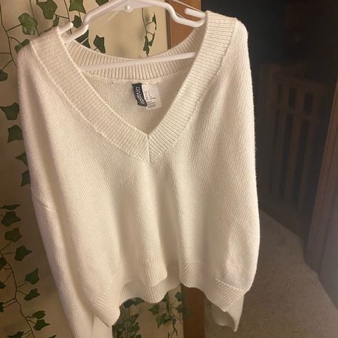 White V-neck sweater White Vneck Sweater, White V Neck Sweater, Outfit Goals, V Neck Sweater, Other Colors, Sweater Shop, Vneck Sweater, Neck Sweater, Sweater Outfits