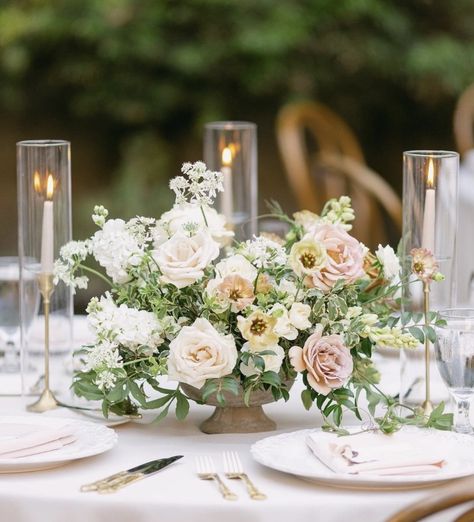 Wedding Table Centerpieces Rustic Floral Arrangements, Round Tablescapes, Wedding Table Centerpieces Rustic, Short Centerpieces, Blush Centerpiece, Pink Wedding Centerpieces, Wedding Color Pallet, Table Flower Arrangements, Greenery Centerpiece