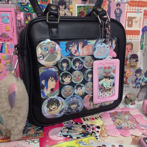 Itabag Anime, Ita Bag Ideas, Itabag Ideas, Clutter Core, Ita Bags, Anime Bag, Kawaii Bags, Ita Bag, Pretty Journals