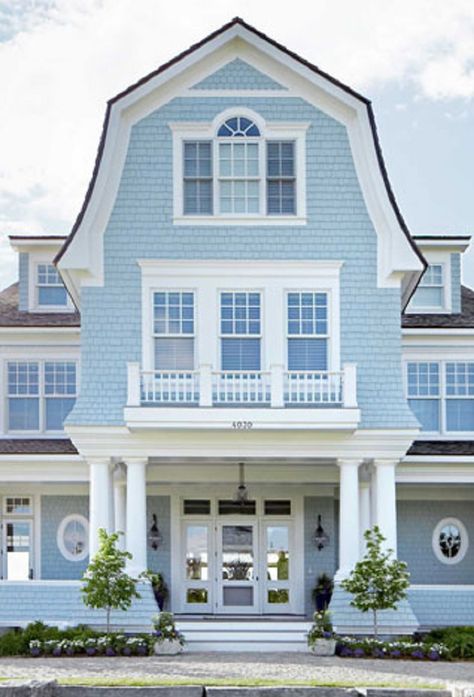 Baby Blue & Bright White Light Blue Houses, Beach House Exterior, Exterior House Color, Pintura Exterior, Exterior Color Schemes, House Color Schemes, Casa Exterior, Exterior Ideas, House Exteriors