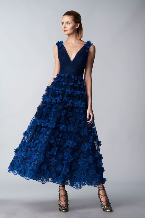 Blues Palette, Azure Dress, Runway Clothing, Winter Wedding Fashion, Weave Dress, Full Blue, Wedding Fashion, Couture Gowns, Marchesa