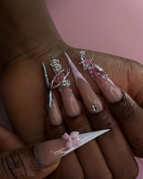 Book a freestyle with me today💕💕 How To Book: ~ click the link in my bio and select “Simple Freestyle” ~ add-on “stiletto” & “xxl” ~ select time and book ✨ . . . #lapnailz Stilettos Acrylic Nails, Stellitoes Nails, Cute Nails Stiletto, Simple Medium Acrylic Nails, Black Freestyle Nails, Cute Stiletto Nails, Hamilton Nails, Stiletto Acrylic Nails, Xxl Nails