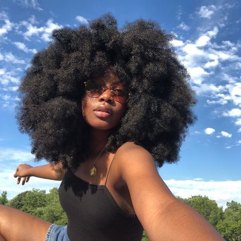 Blk Women, Black Hair Types, Cabello Afro Natural, Natural Afro Hairstyles, Pelo Afro, 4c Natural Hair, Goddess Energy, Black Femininity, Coily Hair