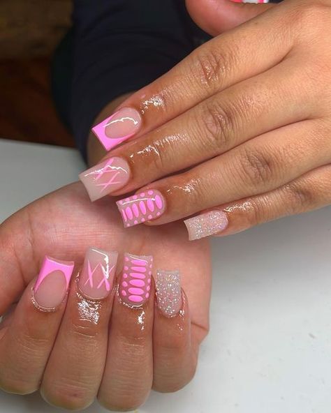 PHILLY NAIL TECH on Instagram: "Shorties 😍😍😍😍" Pink And Red Valentine Nails Short, Vday Short Nails, Short Acrylic Birthday Nails, Short Nail Inspo Pink, Short Acrylic Nails Designs Pink, Shorties Nail Designs, Birthday Pink Nails, Pink Short Nails Ideas, Pink Short Nail Designs