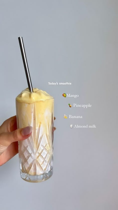 Resep Smoothie, Dental Work, Smoothie Recipes Healthy Breakfast, Mango Pineapple, Smoothie Drink Recipes, Healthy Food Dishes, Healthy Food Motivation, Healthy Lifestyle Food, Healthy Drinks Recipes