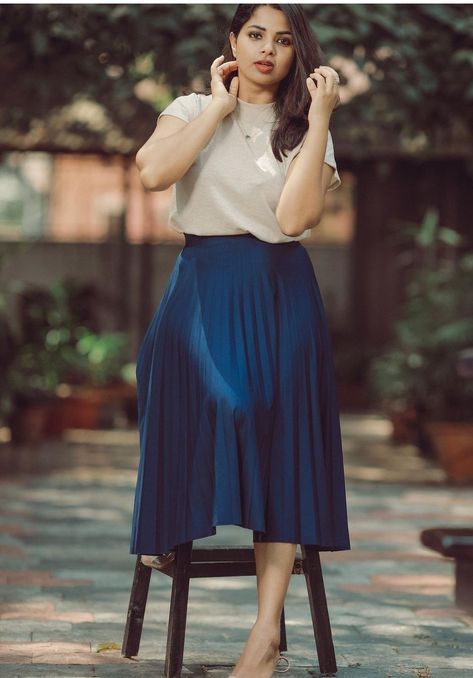 Skirt And Top Western Outfit, Andaman Nicobar Islands, Long Skirt Top Designs, Andaman Nicobar, Western Outfit Ideas, Long Skirt And Top, Pretty Dresses Casual, Simple Kurta, Casual Frocks