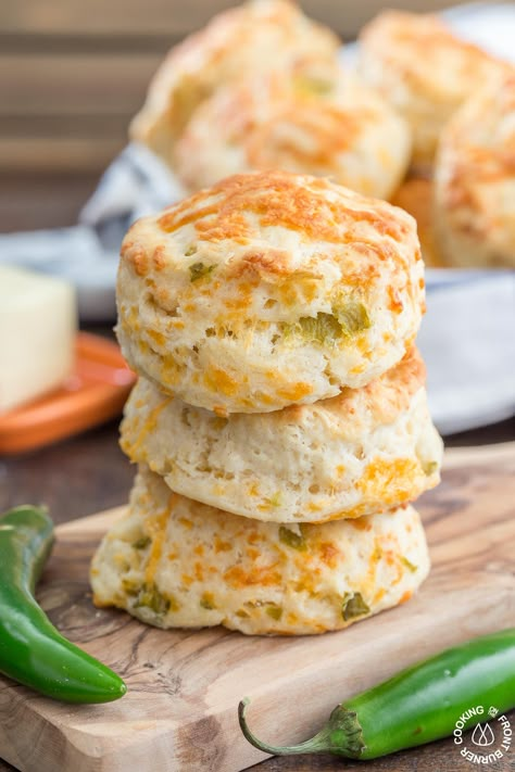 GREEN CHILE CHEDDAR BISCUITS are perfect to go with soups and chilis| Cooking on the Front Burner #biscuits #mexican #fluffy Green Chile Biscuits, Green Chili Biscuits, Unique Biscuit Recipes, Mexican Biscuits, Biscuit Board, Jalapeno Cheddar Biscuits, Cheddar Biscuit, Chili Ingredients, Hatch Chile