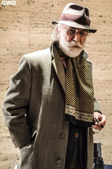 Vintage Outfit with Beard and Handlebar Mage The Ascension, Old Man Fashion, Hyatt Hotel, Older Mens Fashion, Going Grey, True Gentleman, Park Hyatt, Advanced Style, Well Dressed Men