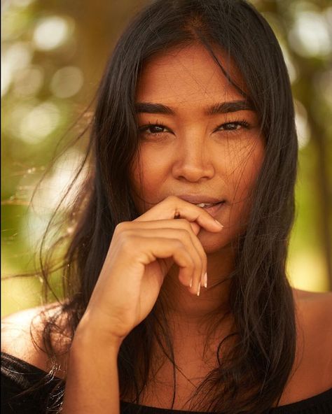 Alika Kundai | 2019-10-30 Shivani Persad, East Asian Men, Tan Asian, South American Women, Unconventional Beauty, 100 Faces, Stay Quiet, Character Face, Filipino Girl