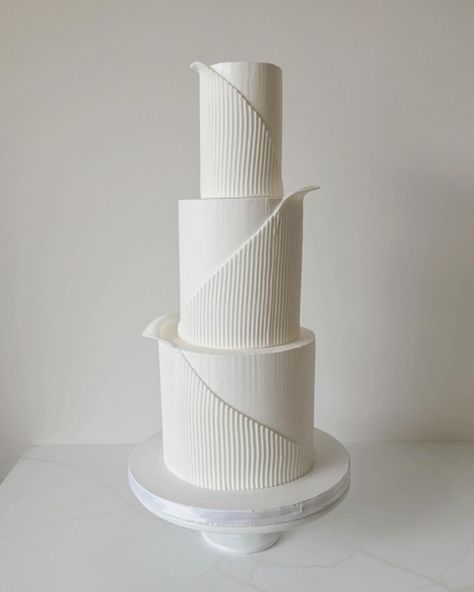 Cocoa & Crumb Cake Design | This beauty from Sunday. 🤍 Definitely stepped out of my comfort zone taking on a fondant design. Ribbed texture tool from… | Instagram Textured Fondant Cake, Ribbed Wedding Cake, New Cake Design, Fondant Wedding Cakes, Texture Tools, Late Bloomer, Out Of My Comfort Zone, New Cake, Crumb Cake